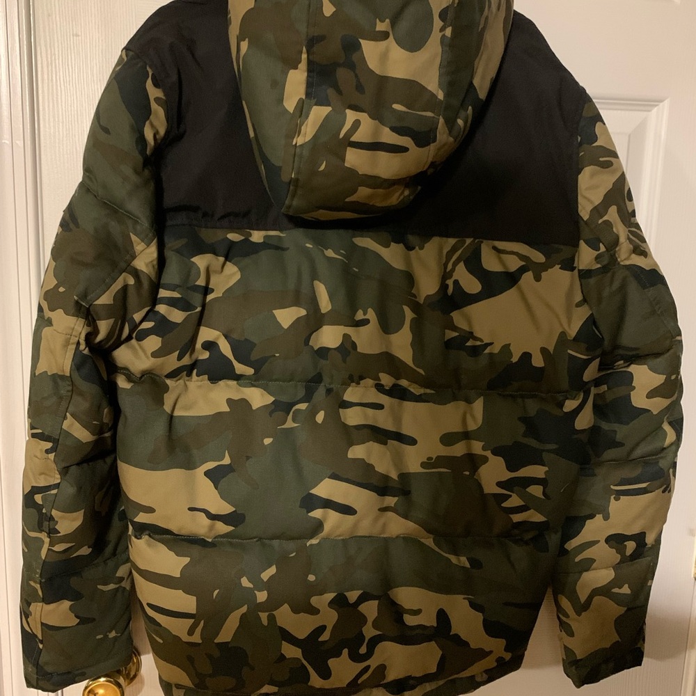 Levi camo jacket - Picture 3 of 3
